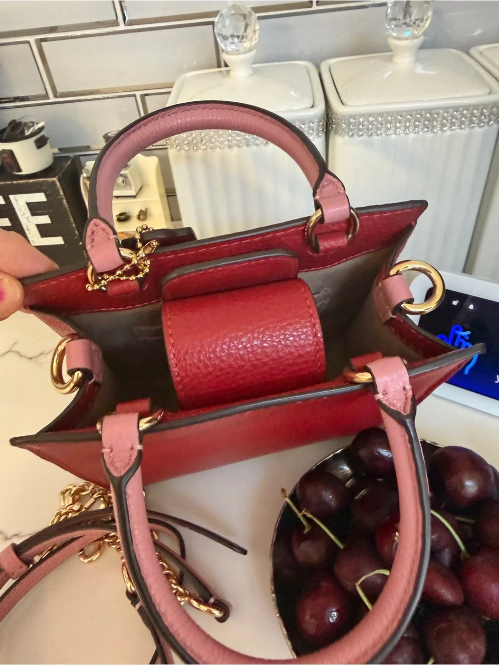 Beautiful Coach mini bag - Picture 13 of 16